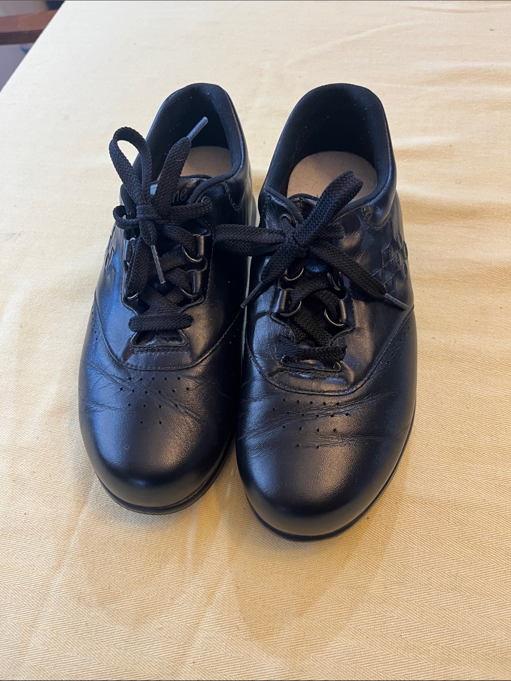 SAS Women’s Black Lace-Up Casual Oxfords size 7W